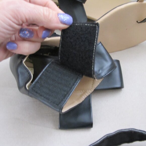 Like New - RainbowCat Sandals - Picture 6 of 9